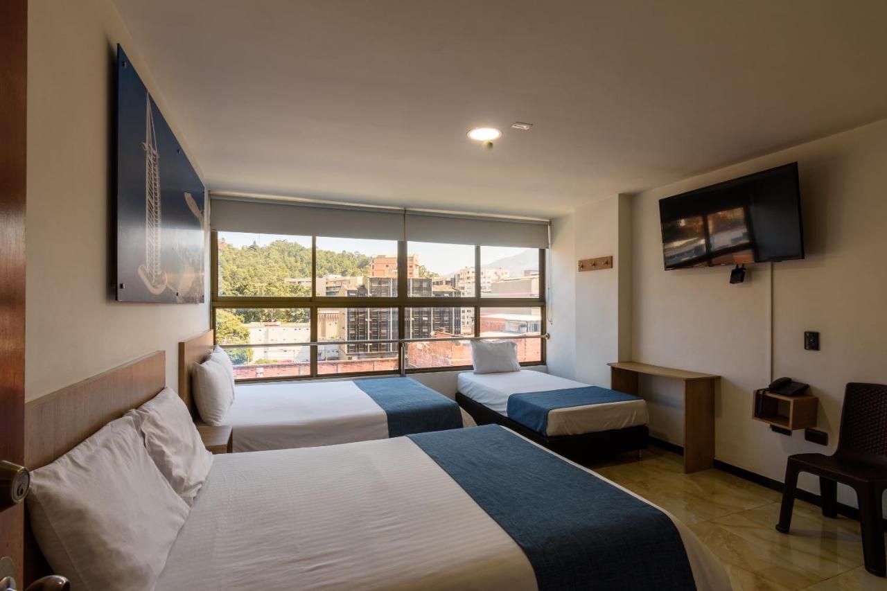 Hotel Med Estadio Меделин Екстериор снимка